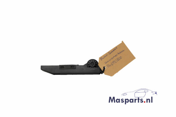 Maserati Quattroporte glove box restrainer SX with part number67723900