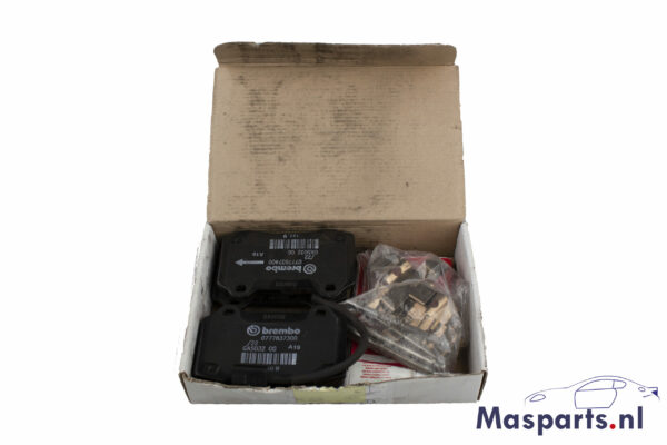 Maserati Brake Pad Set 673010325